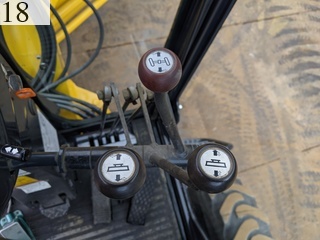 中古建設機械 中古 コマツ KOMATSU モーターグレーダー アーティキュレート式 GD405A-3