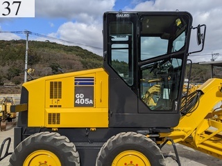 中古建設機械 中古 コマツ KOMATSU モーターグレーダー アーティキュレート式 GD405A-3