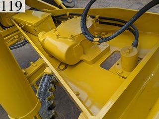 中古建設機械 中古 コマツ KOMATSU モーターグレーダー アーティキュレート式 GD405A-3